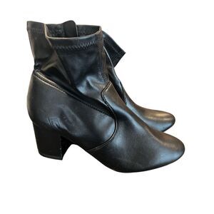 TIME and TRU black ankle Boots Size 6